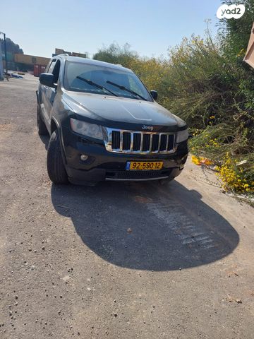 מודעת רכב ג'יפ גרנד צ'ירוקי