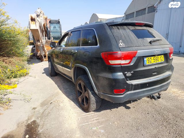 מודעת רכב ג'יפ גרנד צ'ירוקי 2