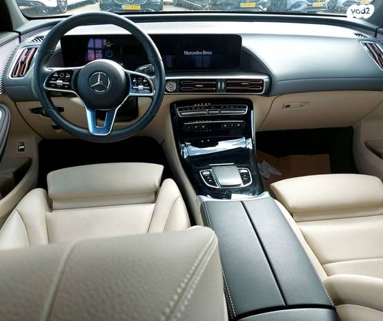 מרצדס-בנץ EQC