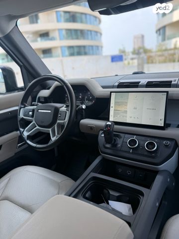 לנד רובר דיפנדר