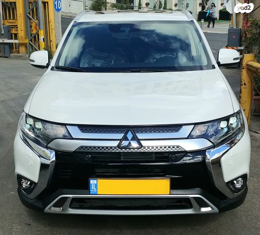 מיצובישי אאוטלנדר