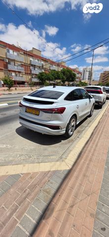 אאודי Q4 e-tron