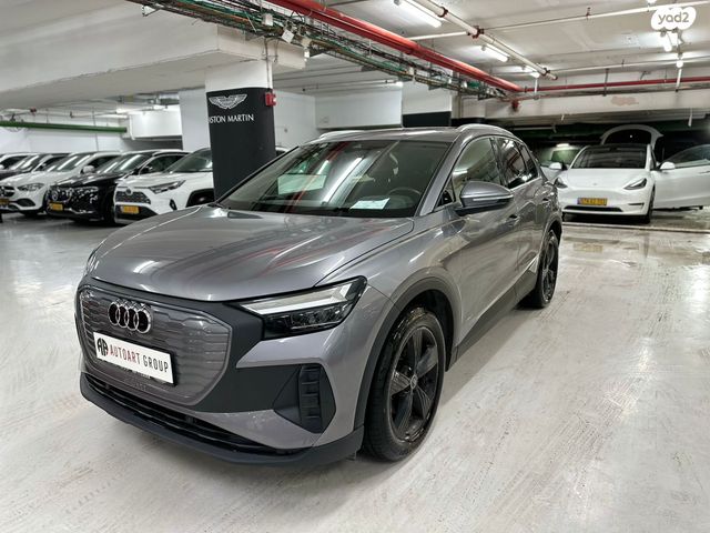 מודעת רכב אאודי Q4 e-tron