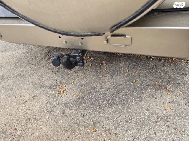 טויוטה לנד קרוזר