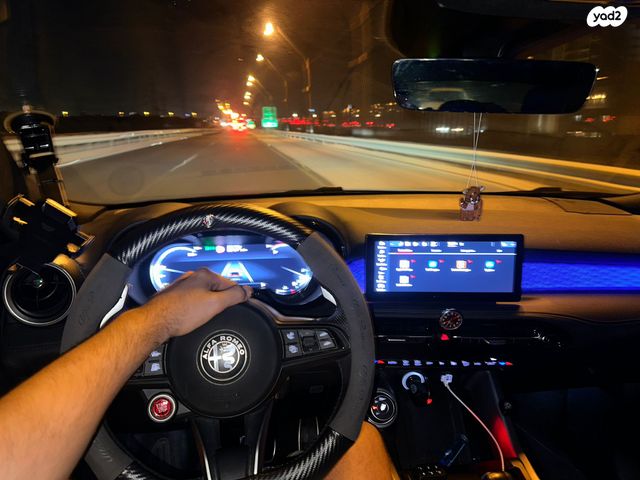 אלפא רומיאו טונלה