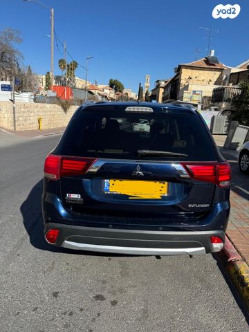 מיצובישי אאוטלנדר