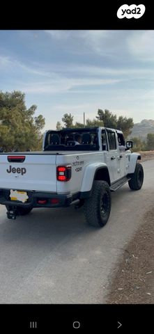 מודעת רכב ג'יפ גלדיאטור