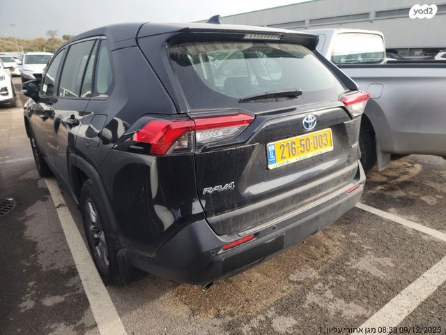 טויוטה RAV4