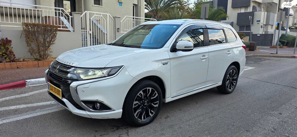 מודעת רכב מיצובישי אאוטלנדר