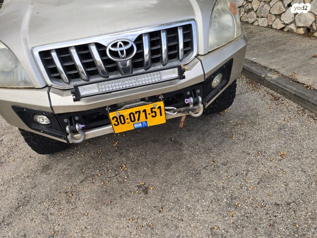 טויוטה לנד קרוזר