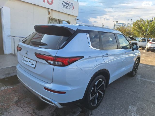 מיצובישי אאוטלנדר