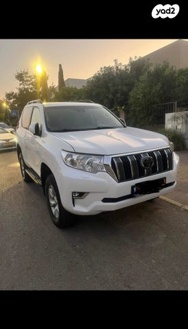 טויוטה לנד קרוזר