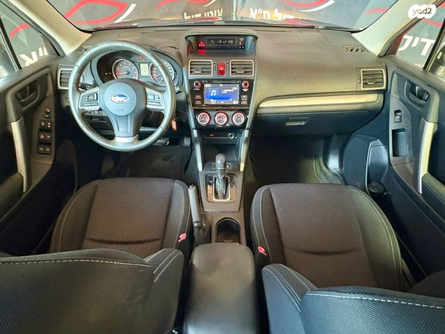 סובארו פורסטר