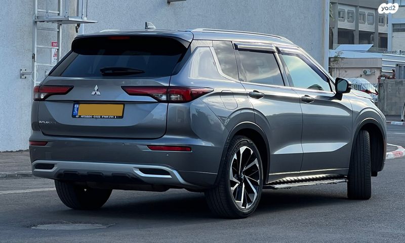 מיצובישי אאוטלנדר