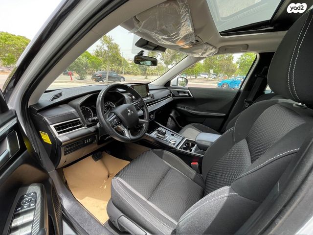 מיצובישי אאוטלנדר