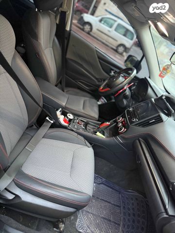 סובארו פורסטר