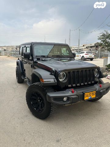 מודעת רכב ג'יפ רנגלר