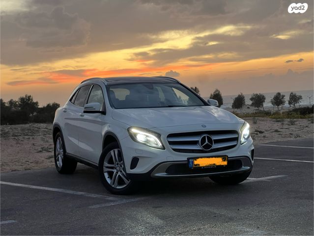 מרצדס-בנץ GLA