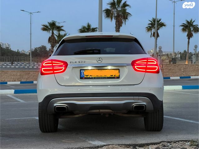 מרצדס-בנץ GLA