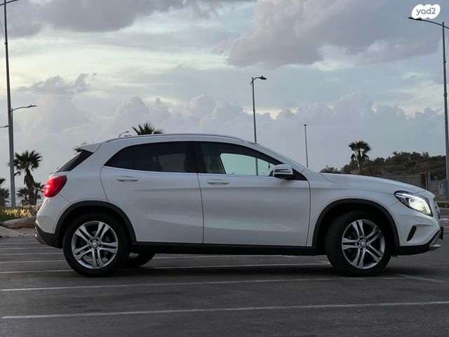 מרצדס-בנץ GLA