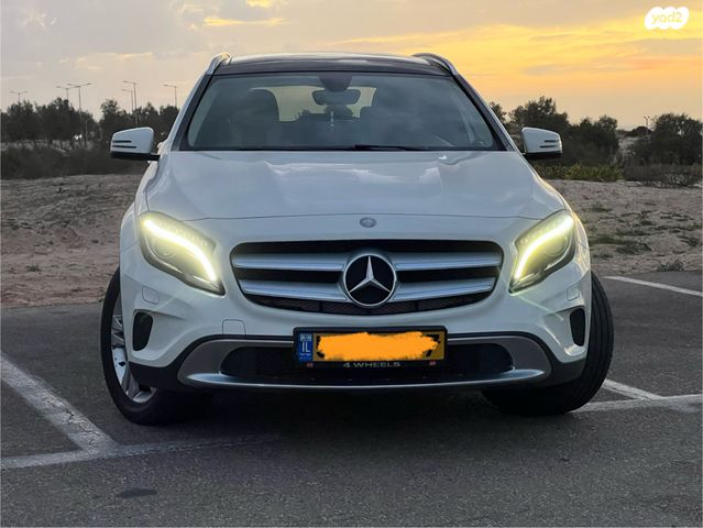 מרצדס-בנץ GLA