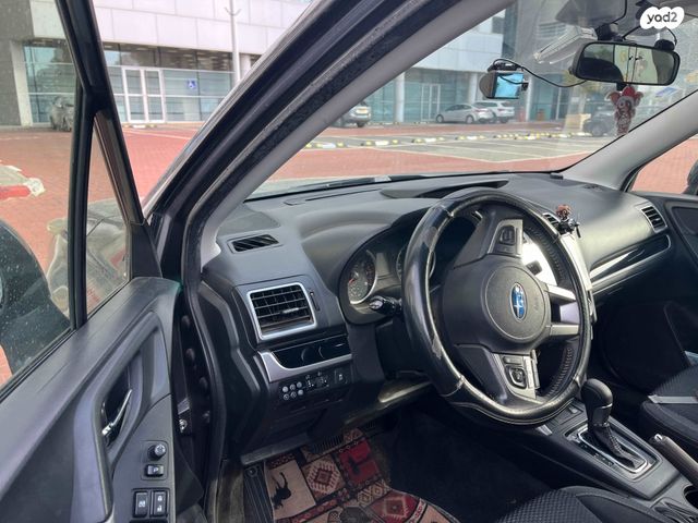 סובארו פורסטר