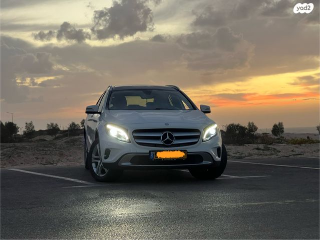 מרצדס-בנץ GLA