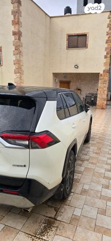 מודעת רכב טויוטה RAV4