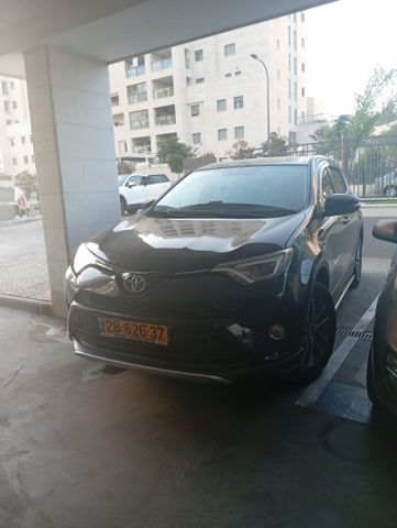 מודעת רכב טויוטה RAV4