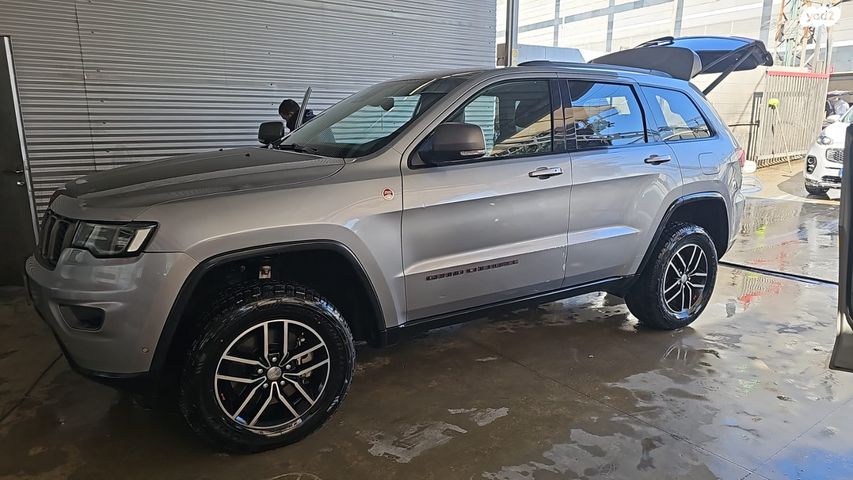 ג'יפ גרנד צ'ירוקי