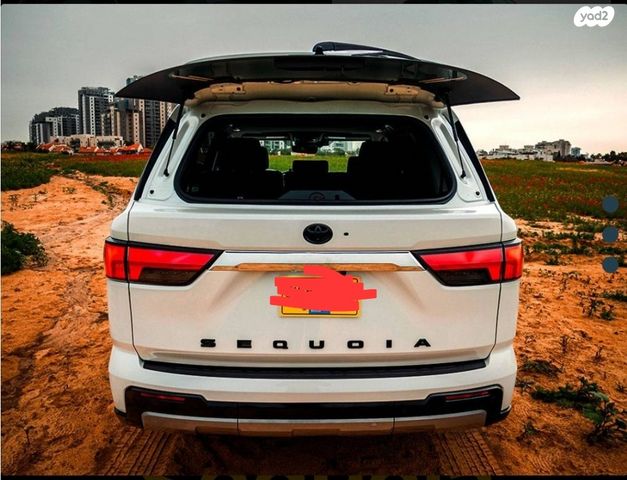 טויוטה סקויה