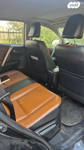 טויוטה RAV4
