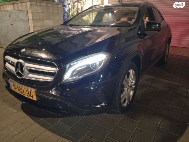 מודעת רכב מרצדס-בנץ GLA