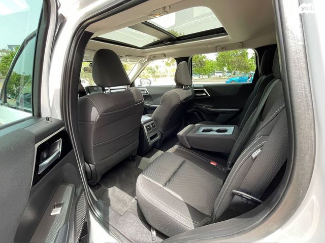 מיצובישי אאוטלנדר