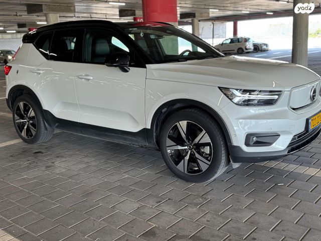 מודעת רכב וולוו XC40