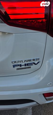 מיצובישי אאוטלנדר