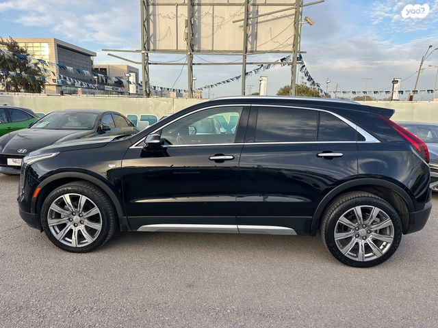 קאדילק XT4