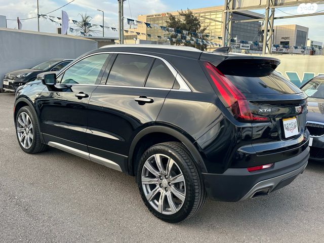 קאדילק XT4