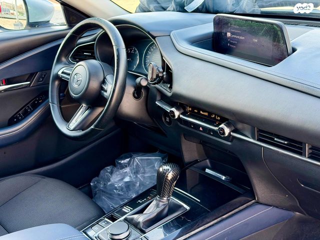 מאזדה CX-30