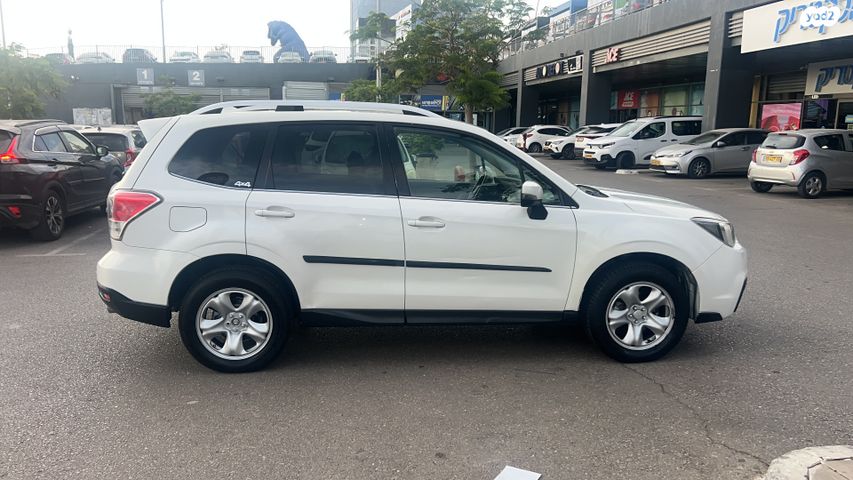 סובארו פורסטר