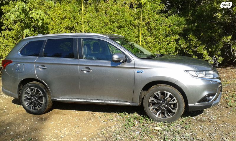 מיצובישי אאוטלנדר