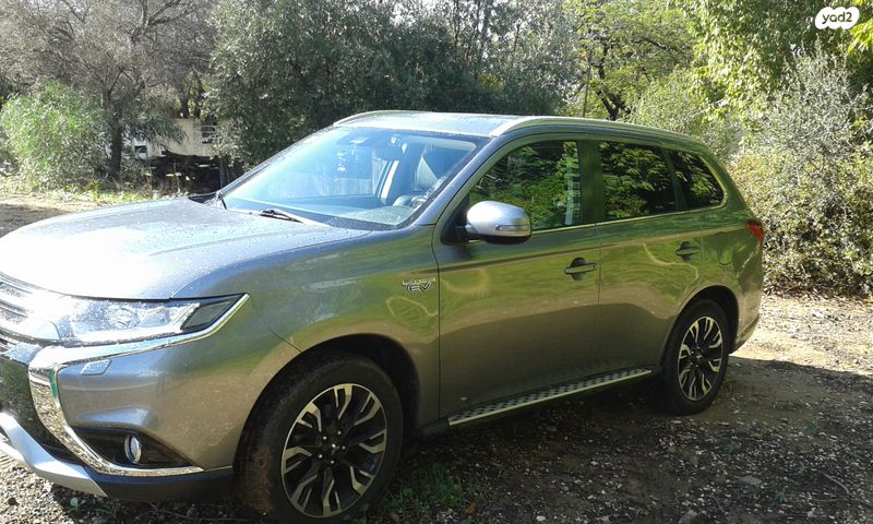 מיצובישי אאוטלנדר