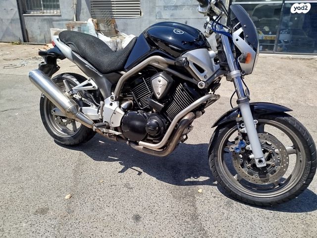 ימאהה BT1100 בולדוג