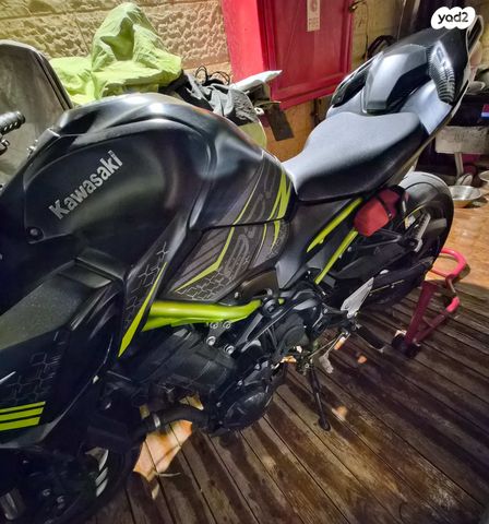 קאוואסאקי Z900