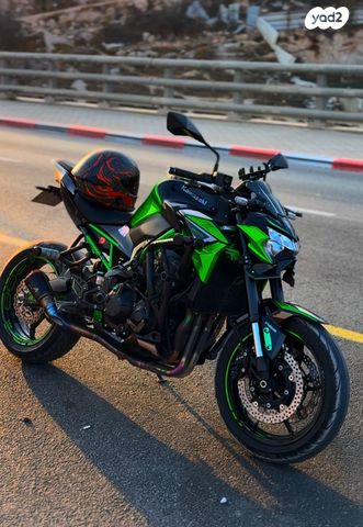 קאוואסאקי Z900