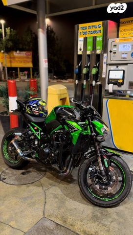 קאוואסאקי Z900