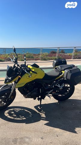 הונדה HORNET 750