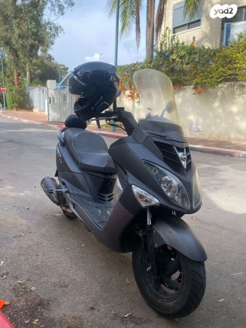 מודעת רכב סאן יאנג ג'וי רייד 200