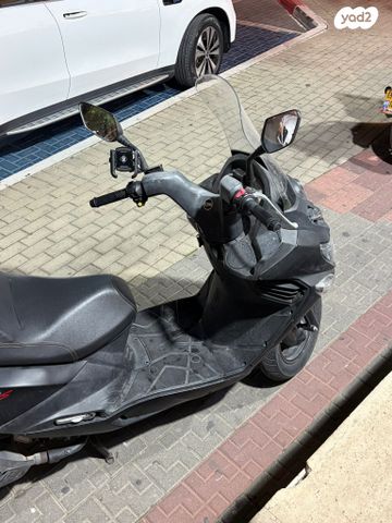 סאן יאנג ג'וי רייד 200