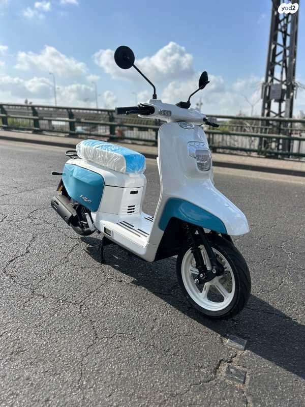 פיאג'ו וספה ET4 125